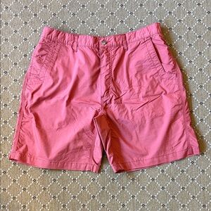 Men's Mountain Khaki Shorts-NWOT!